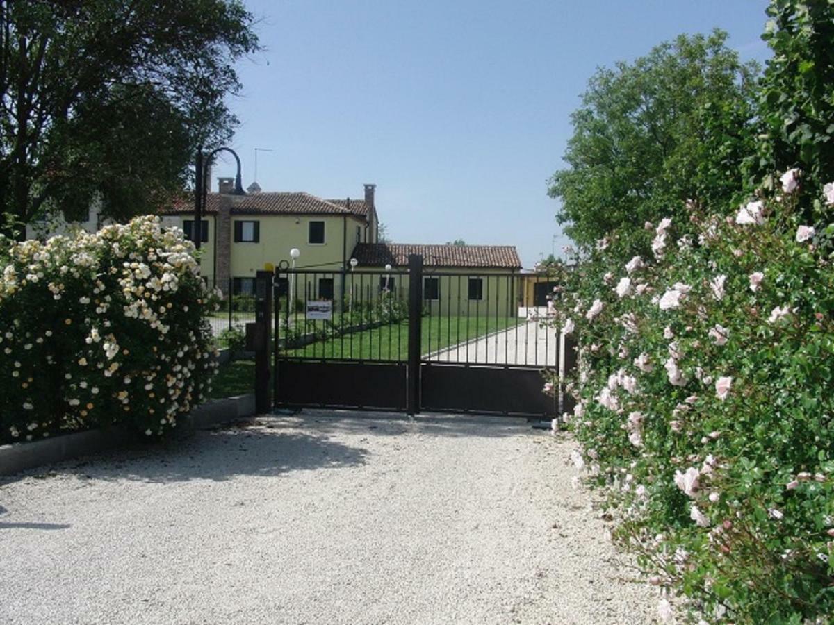 Particolari Del Brenta Apartment Oriago Di Mira Exterior foto